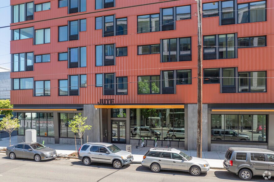 550 SE Martin Luther King Jr Blvd, Portland, OR à louer - Photo de l’immeuble – Image 3 sur 34