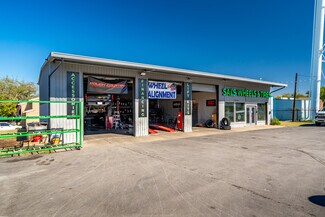 Plus de détails pour 1004 W Main St, Crowley, TX - Local commercial à vendre