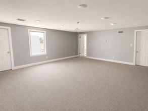 668 Woodbourne Rd, Langhorne, PA à louer Photo intérieure– Image 2 sur 5