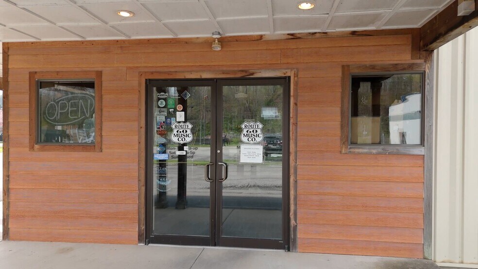 60 Peyton St, Barboursville, WV à vendre - Vidéo sur l’annonce professionnelle – Image 2 sur 20