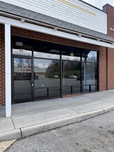 629-675 Peters Creek Rd, Roanoke, VA à louer Photo intérieure– Image 1 sur 8