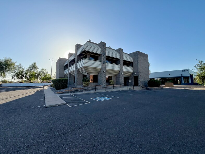 11070 N 24th Ave, Phoenix, AZ à vendre - Photo de l’immeuble – Image 2 sur 4