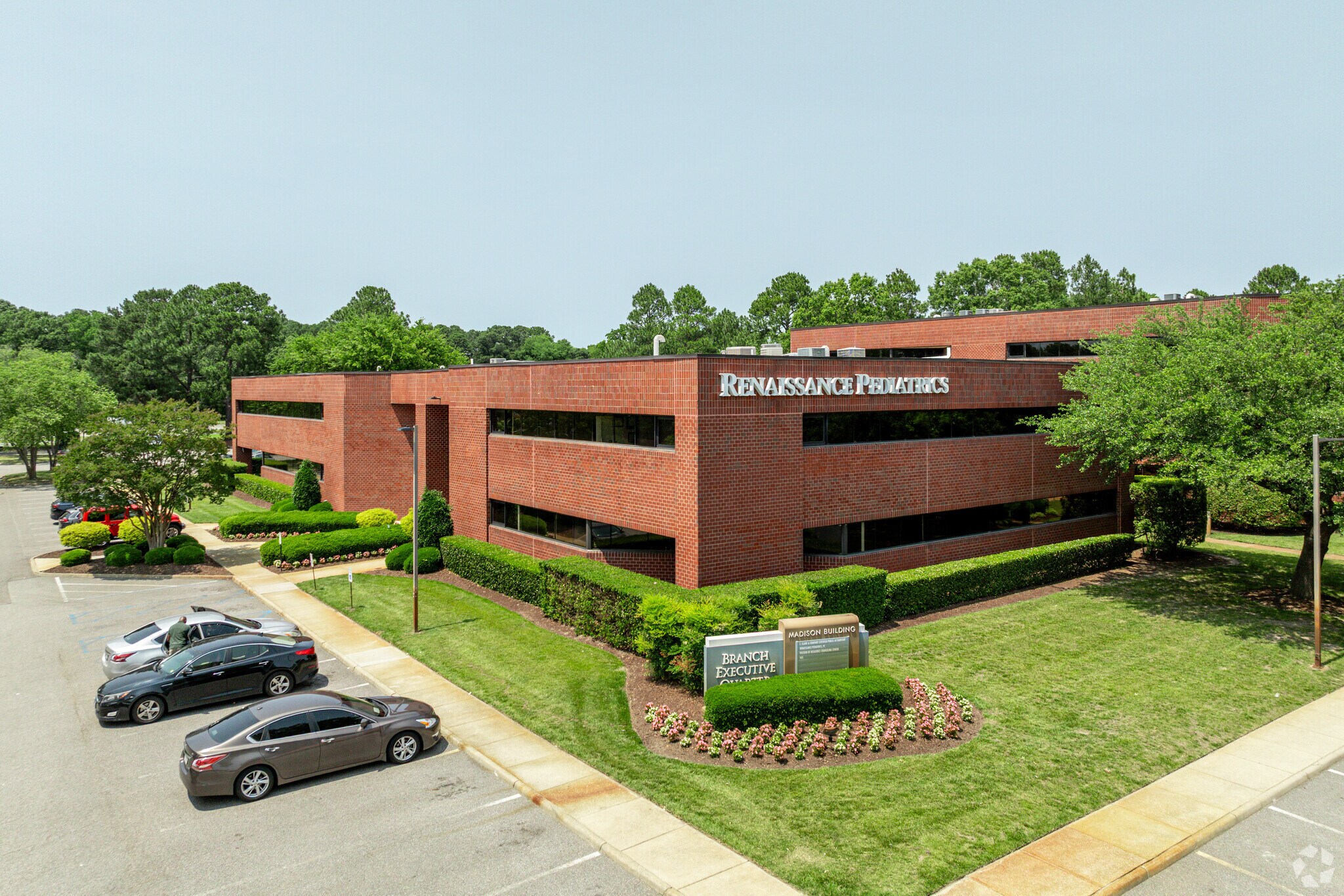 4012 Raintree Rd, Chesapeake, VA à louer Photo principale– Image 1 sur 5