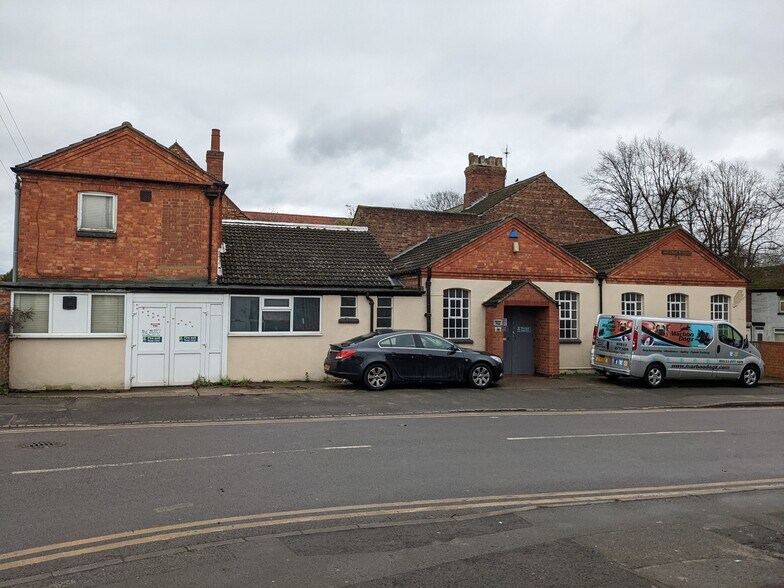 1 College St, Wellingborough à louer - Photo principale – Image 1 sur 2