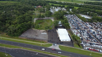 8221 US Highway 301 N, Tampa, FL à louer Photo intérieure– Image 2 sur 10