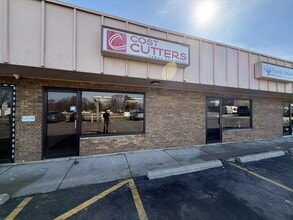 1301-1315 21st St, Zion, IL à louer Photo de l’immeuble– Image 1 sur 9