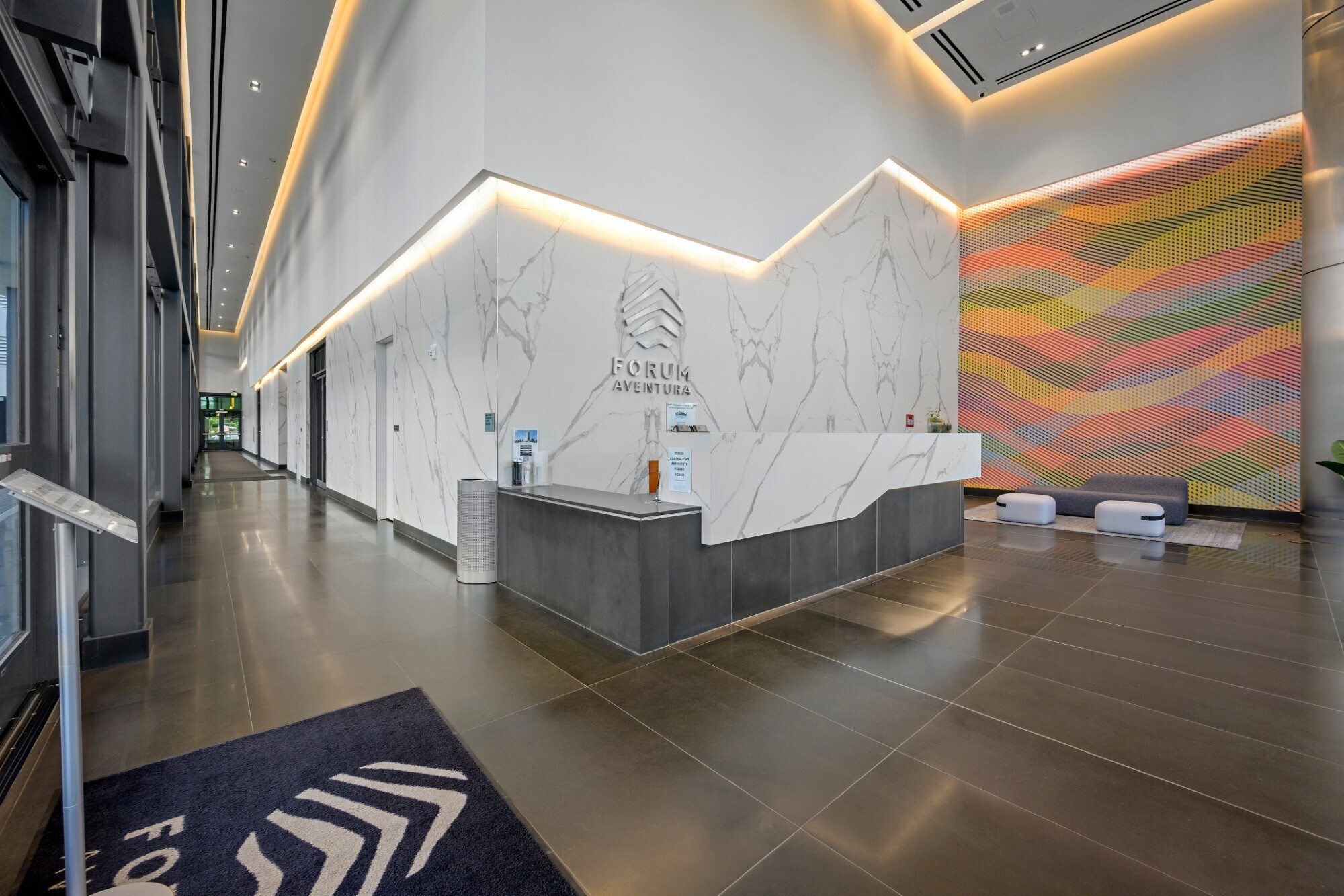 19790 W Dixie Hwy, Aventura, FL à louer Photo principale– Image 1 sur 23