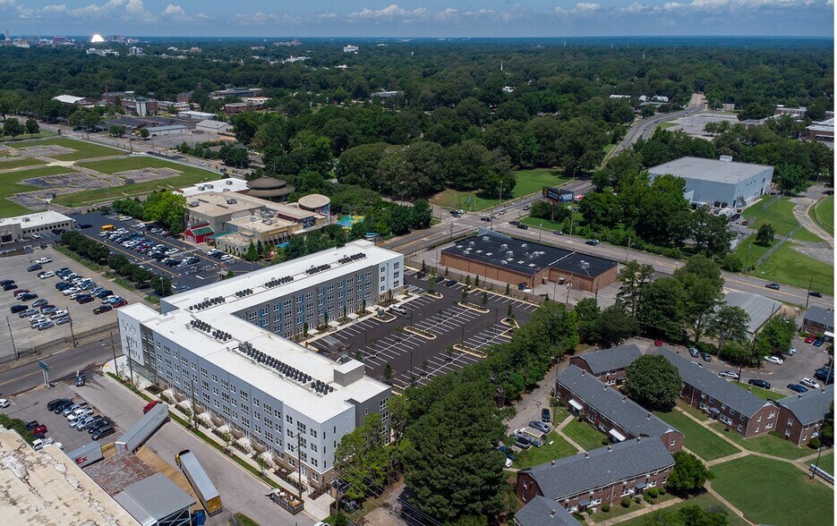 300 S Hollywood St, Memphis, TN à vendre - Photo de l’immeuble – Image 1 sur 33