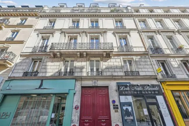 Plus de détails pour 28 Rue Bergère, Paris - Bureau à louer