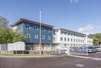 Plus de détails pour Rivermead Dr, Swindon - Coworking à louer