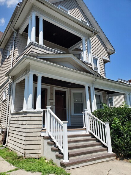 152-154 Allen Pl, Hartford, CT à vendre - Photo principale – Image 1 sur 1