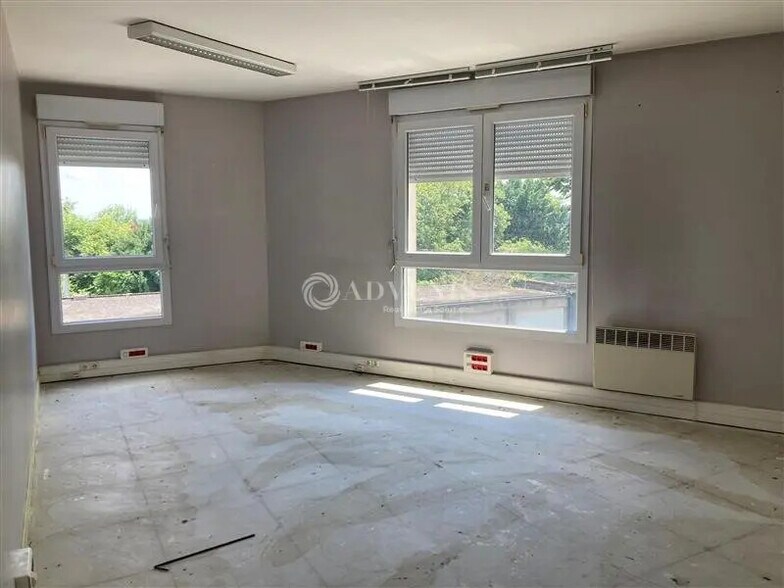 Bureau dans Blois à louer - Photo de l’immeuble – Image 2 sur 5