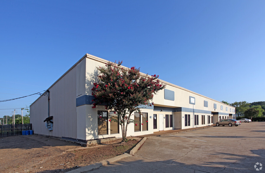 802-808 Foley St, Jackson, MS à louer - Photo de l’immeuble – Image 2 sur 7