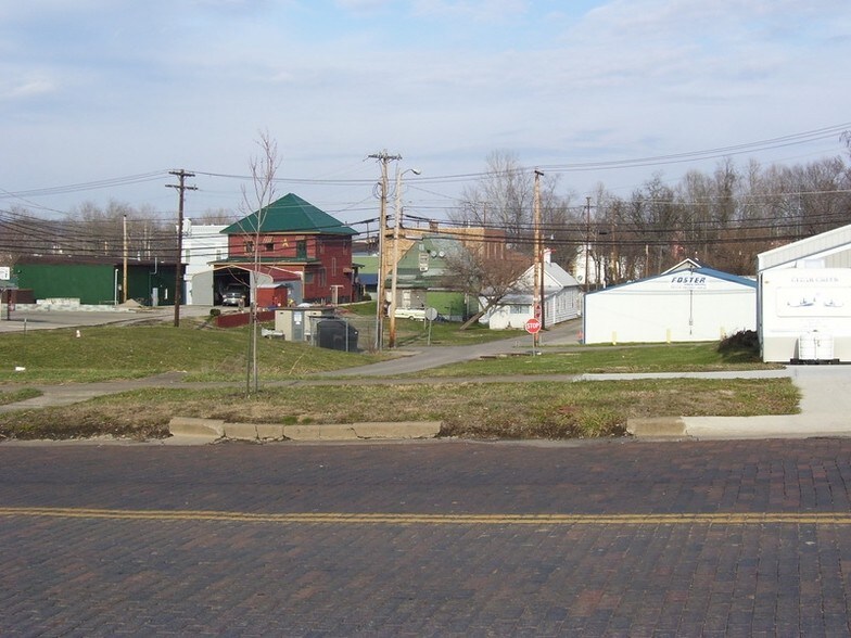 128 Main St, Jackson, OH à vendre - Photo principale – Image 1 sur 3