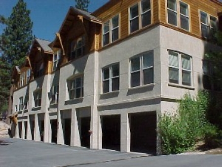 937 Tahoe Blvd, Incline Village, NV à louer - Photo de l’immeuble – Image 2 sur 11