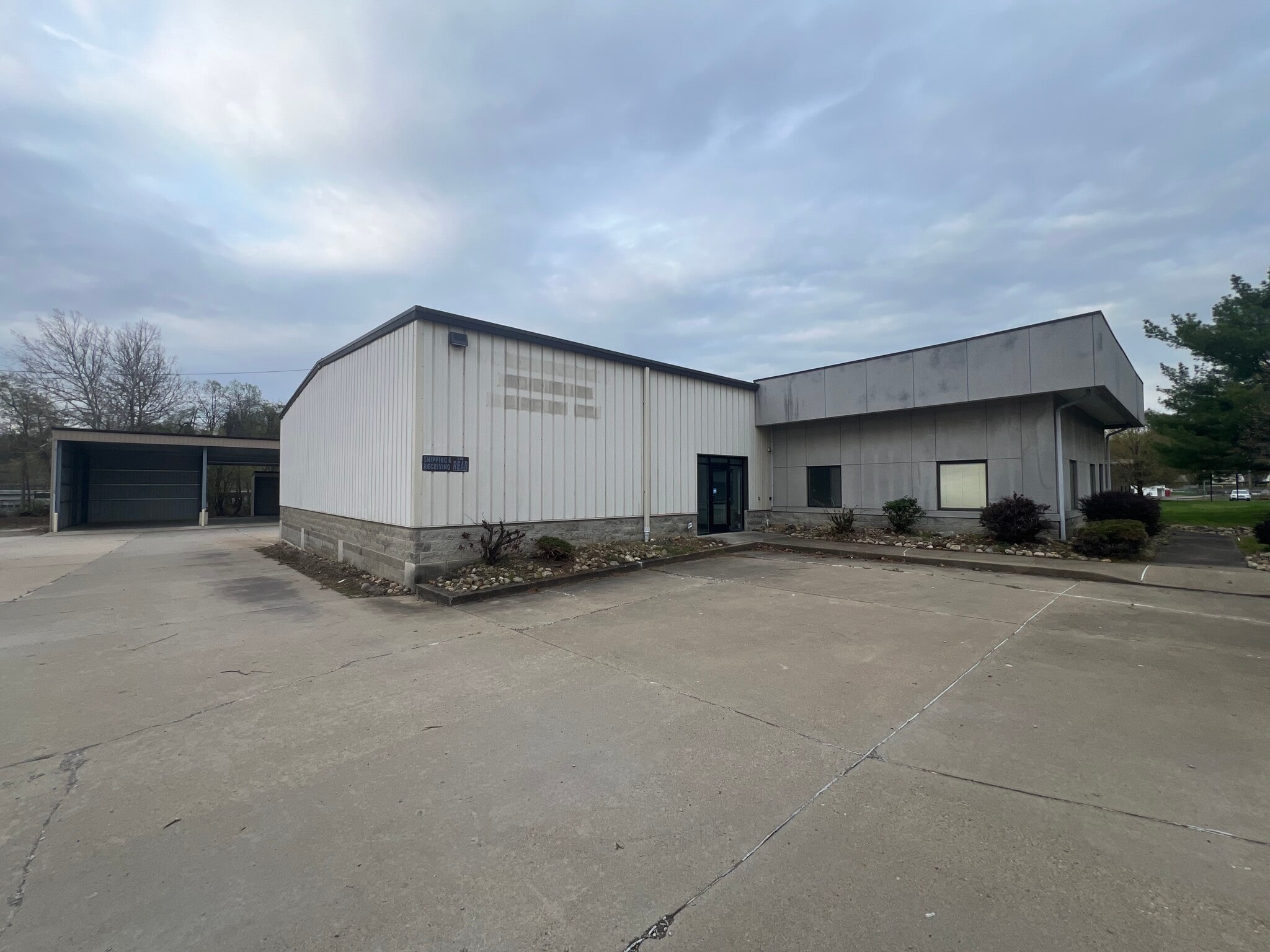 313 Country Club Rd, Meadow Lands, PA à louer Photo de l’immeuble– Image 1 sur 61
