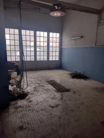 Local d'activités dans Saint-Paul-de-Fenouillet à vendre - Photo de l’immeuble – Image 2 sur 4