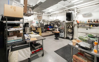 372 Lafayette St, New York, NY à louer Photo intérieure– Image 2 sur 4