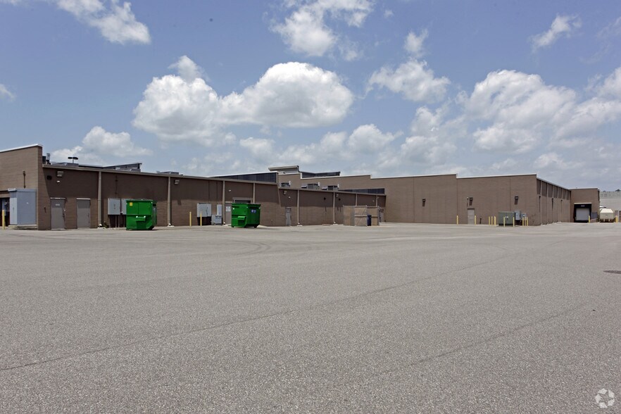 750 Colonial Promenade Pky, Alabaster, AL à louer - Photo de l’immeuble – Image 2 sur 4