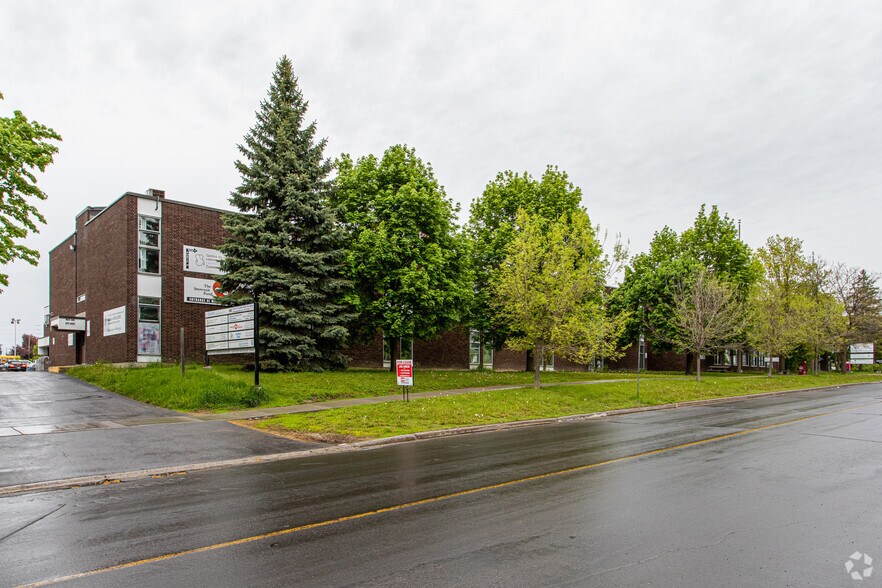 225-235 Donald St, Ottawa, ON à louer - Photo de l’immeuble – Image 2 sur 2