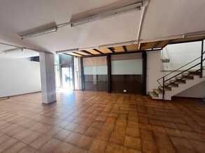 Local commercial dans Sabadell, Barcelona à louer Photo intérieure– Image 2 sur 8