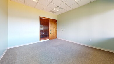 1801 W Bay Dr, Olympia, WA à louer Photo intérieure– Image 2 sur 7