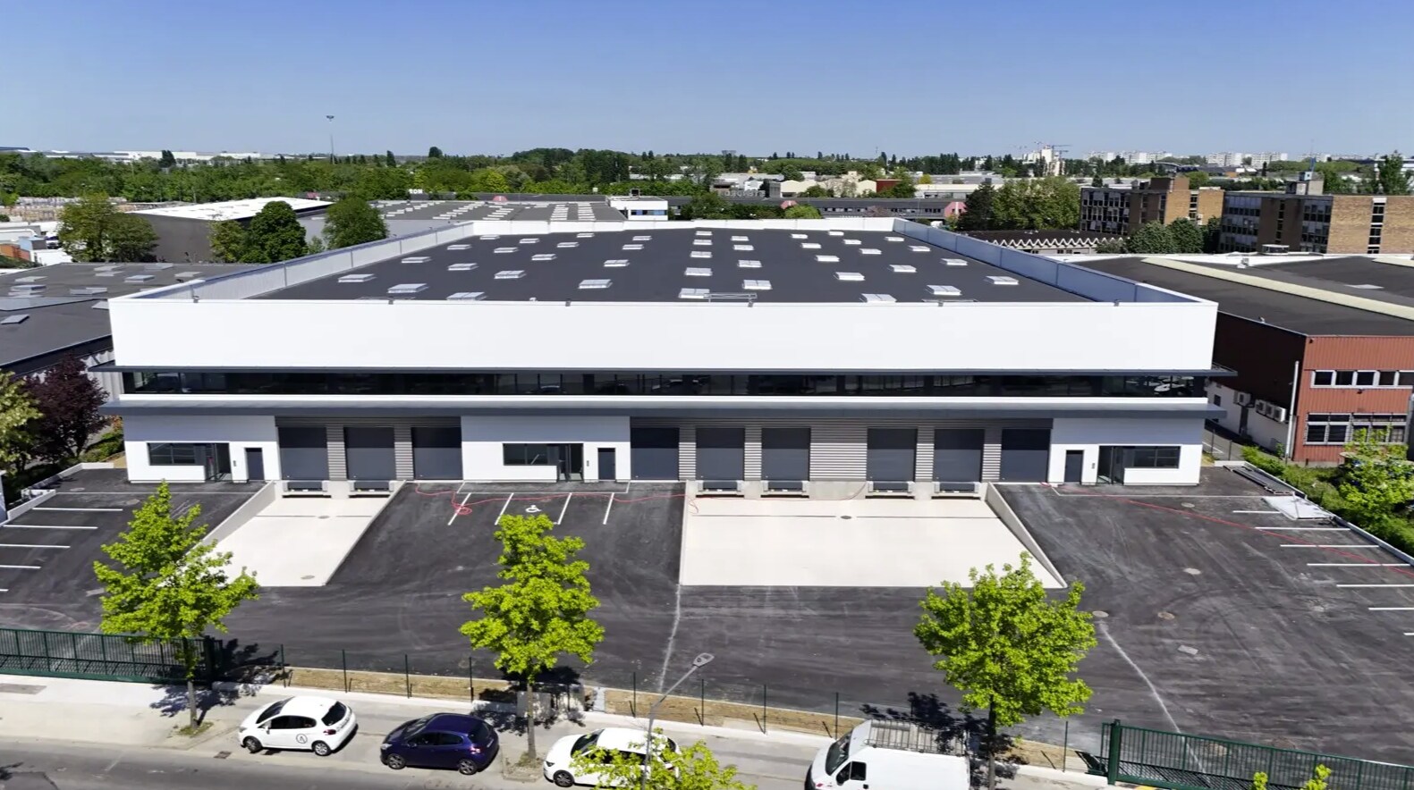13 Avenue Albert Einstein, Le Blanc-Mesnil à louer Photo de l’immeuble– Image 1 sur 6