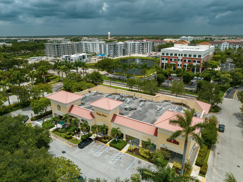 14603 Miramar Pky, Miramar, FL à louer - Photo de l’immeuble – Image 3 sur 7