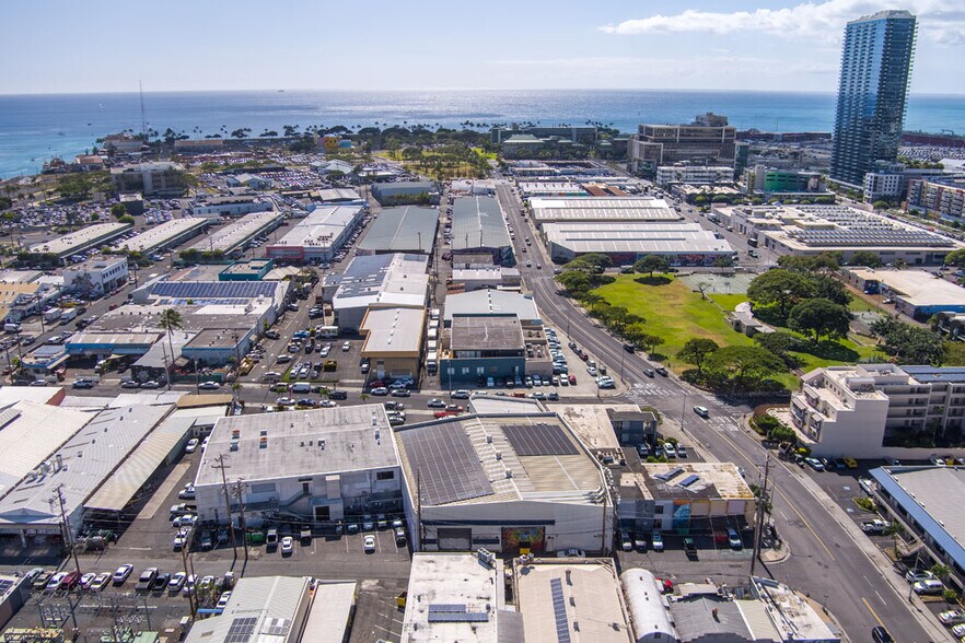 758 Halekauwila Street, Honolulu, HI à vendre - Photo de l’immeuble – Image 2 sur 2