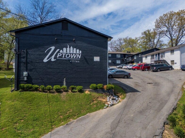 1428 Fl Shuttlesworth Dr, Birmingham, AL à vendre - Photo de l’immeuble – Image 1 sur 18