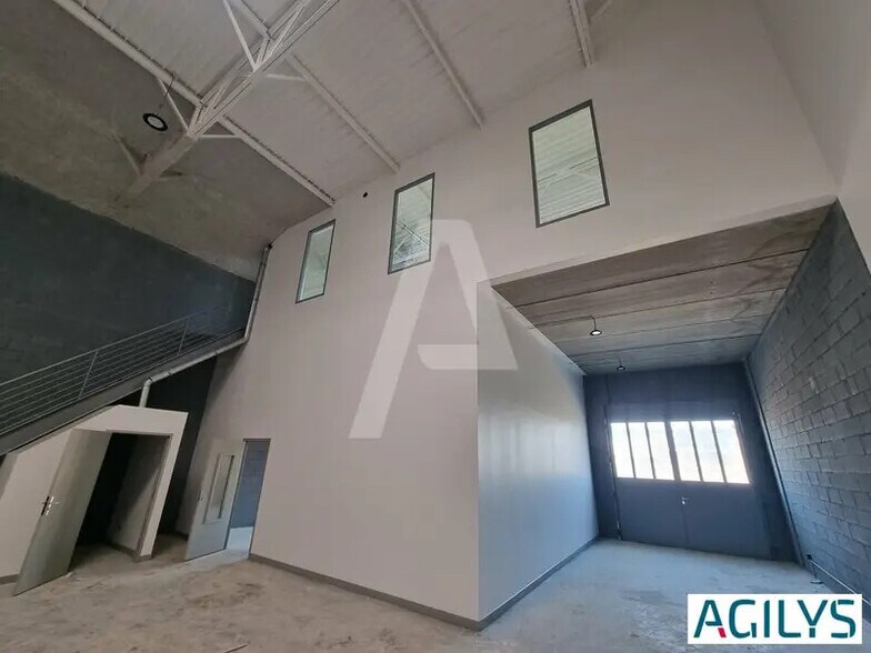 269 Rue Du Maréchal Juin, Vaux-le-Pénil à louer - Photo intérieure – Image 2 sur 15