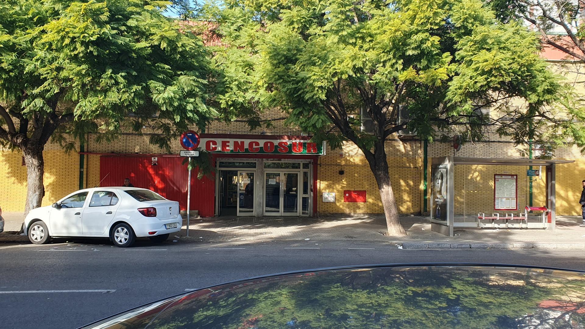 Local commercial dans Sevilla, Sevilla à vendre Photo de l’immeuble– Image 1 sur 6