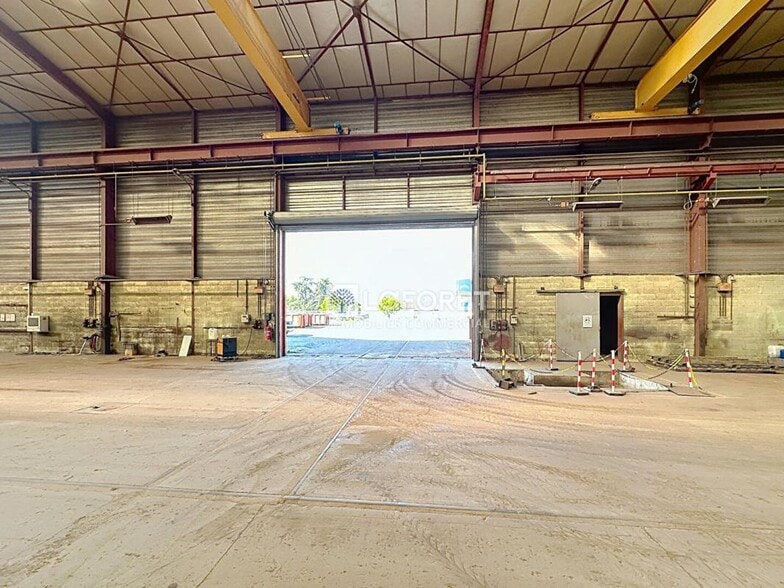 Industriel/Logistique dans Parthenay à vendre - Photo de l’immeuble – Image 2 sur 7