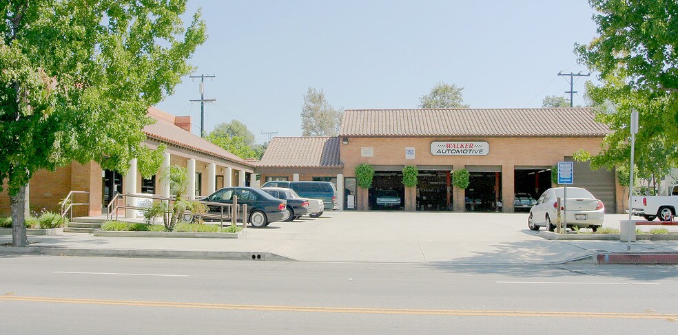 1000 E Wardlow Rd, Long Beach, CA à louer - Photo de l’immeuble – Image 2 sur 8