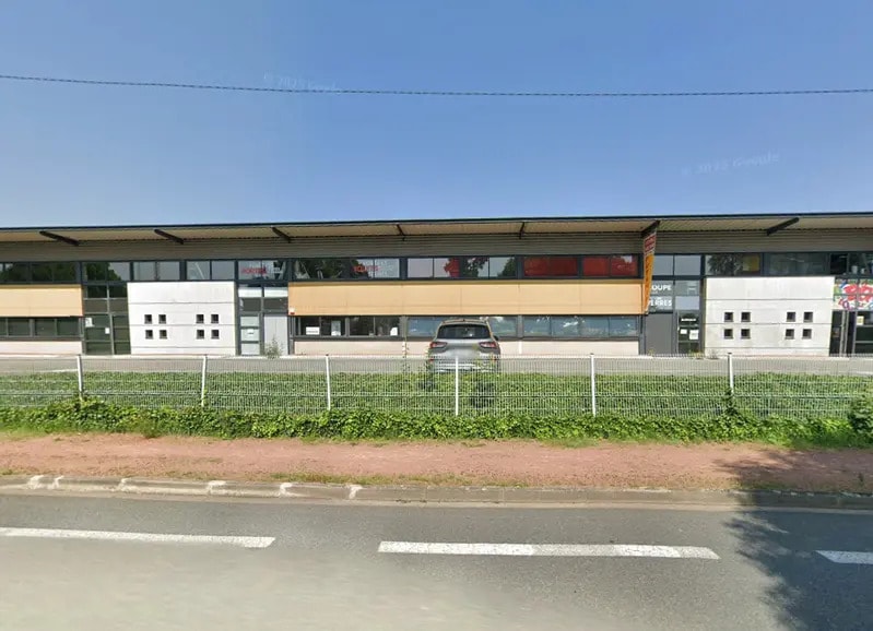 Local d'activités dans Roanne à vendre Photo de l’immeuble– Image 1 sur 6