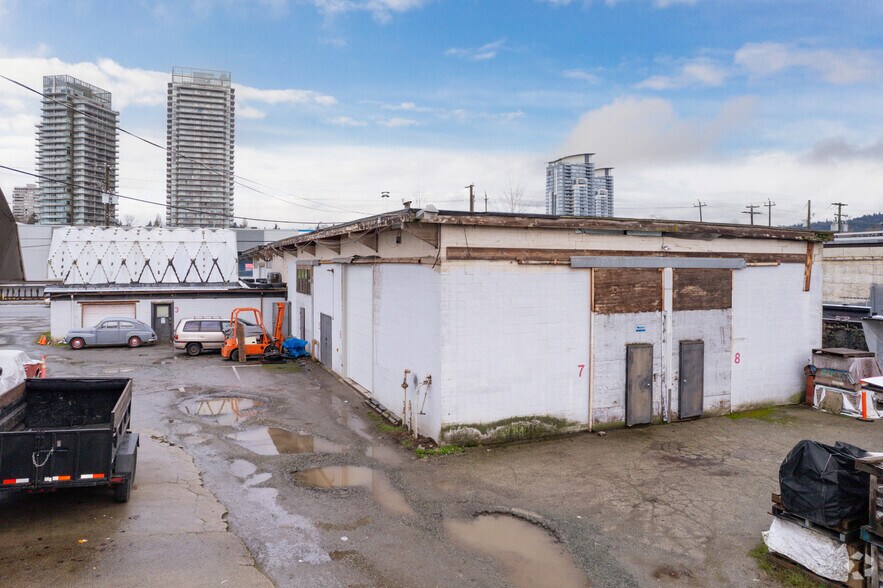 5352 Still Creek Ave, Burnaby, BC à vendre - Photo de l’immeuble – Image 3 sur 3