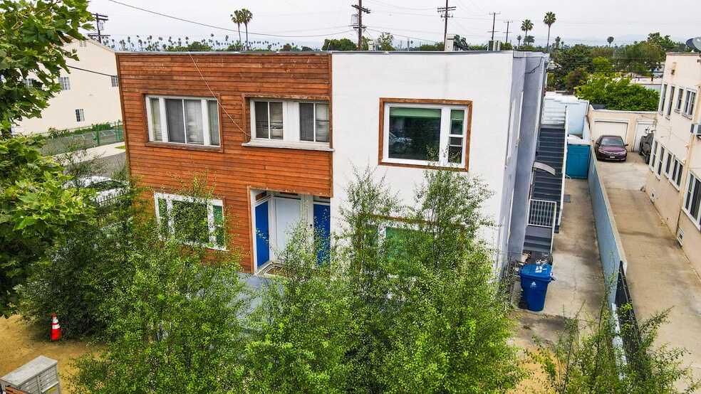 3994 S Wilton Pl, Los Angeles, CA à vendre - Photo de l’immeuble – Image 2 sur 11