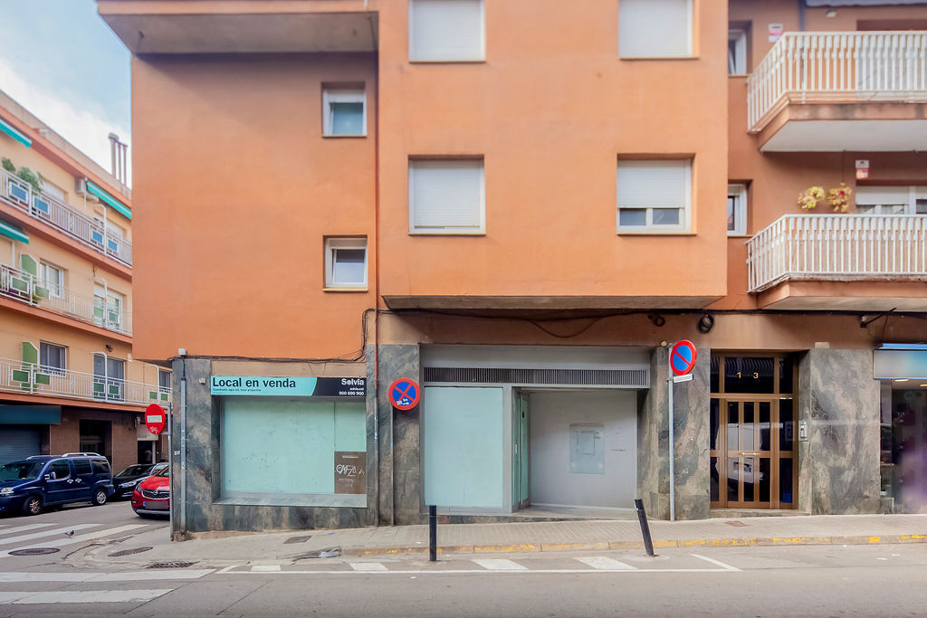 Carrer de Corneli Nepos, 1, Sabadell, BAR 08206 -  -  - Plan d’étage - Image 1 of 11