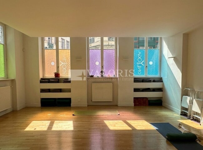 Plus de détails pour 5 Rue Saint Claude, Lyon - Local commercial à louer