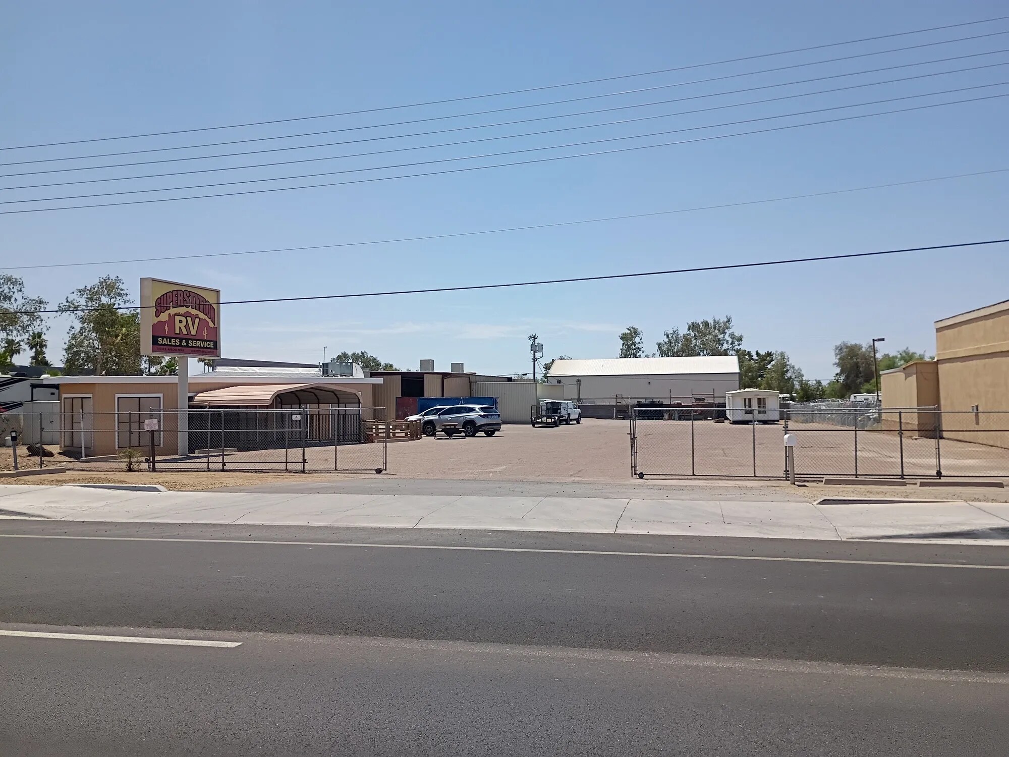 10131 E Apache Trl, Mesa, AZ à louer Photo de l’immeuble– Image 1 sur 8