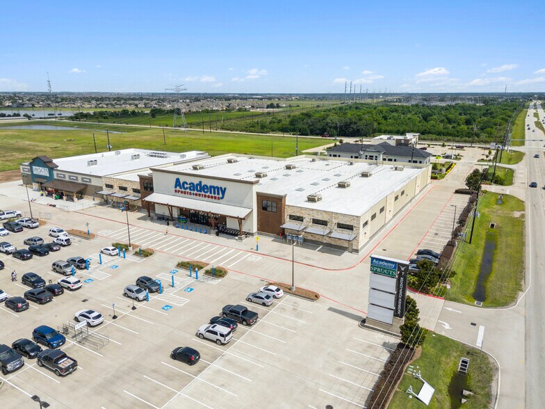 19150 W Bellfort Dr, Richmond, TX à vendre - Photo de l’immeuble – Image 3 sur 6