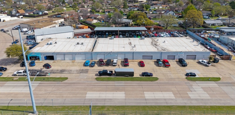 421 E Walnut St, Garland, TX à vendre Photo principale– Image 1 sur 4