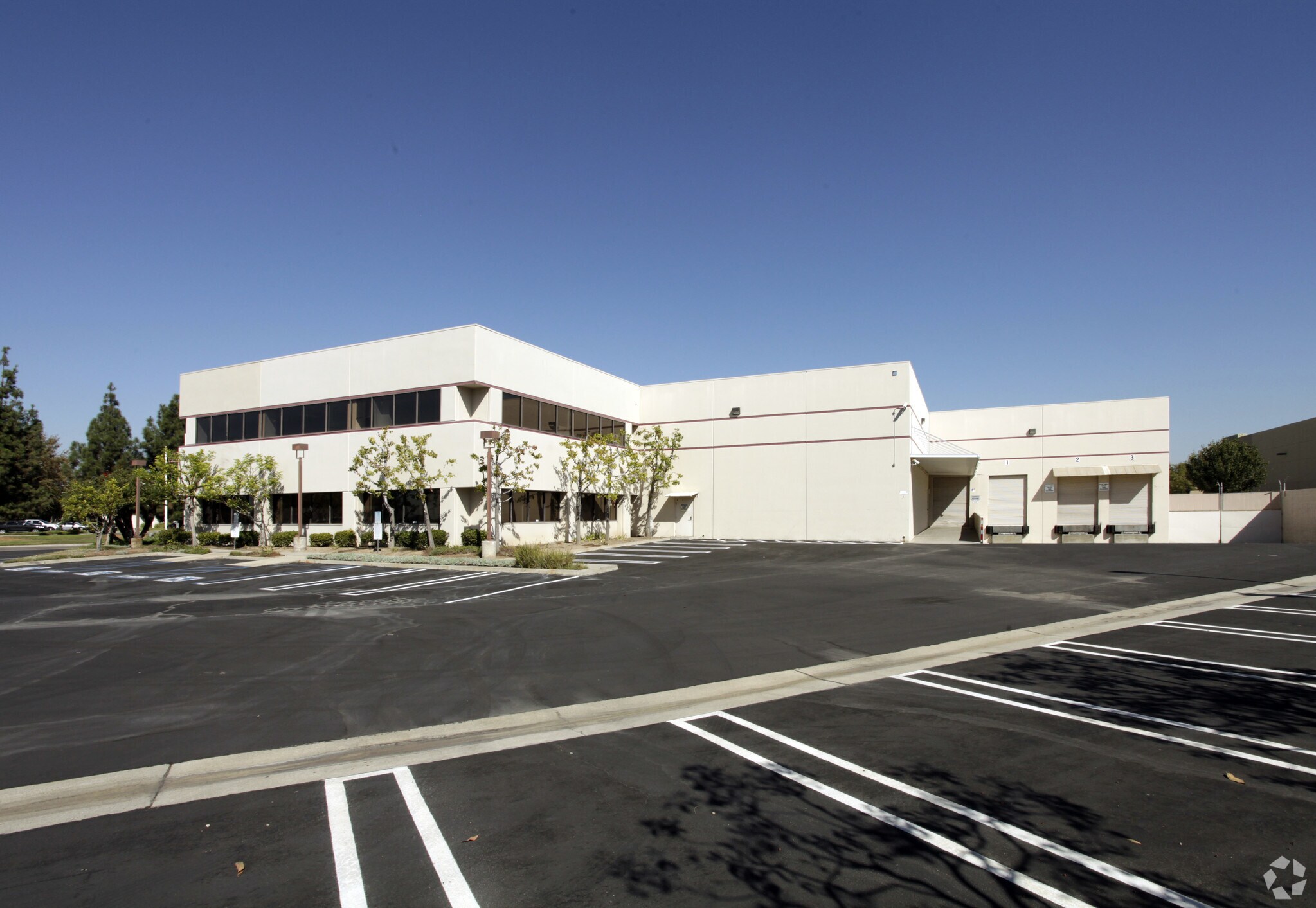 9440 Norwalk Blvd, Santa Fe Springs, CA à louer Photo de l’immeuble– Image 1 sur 7
