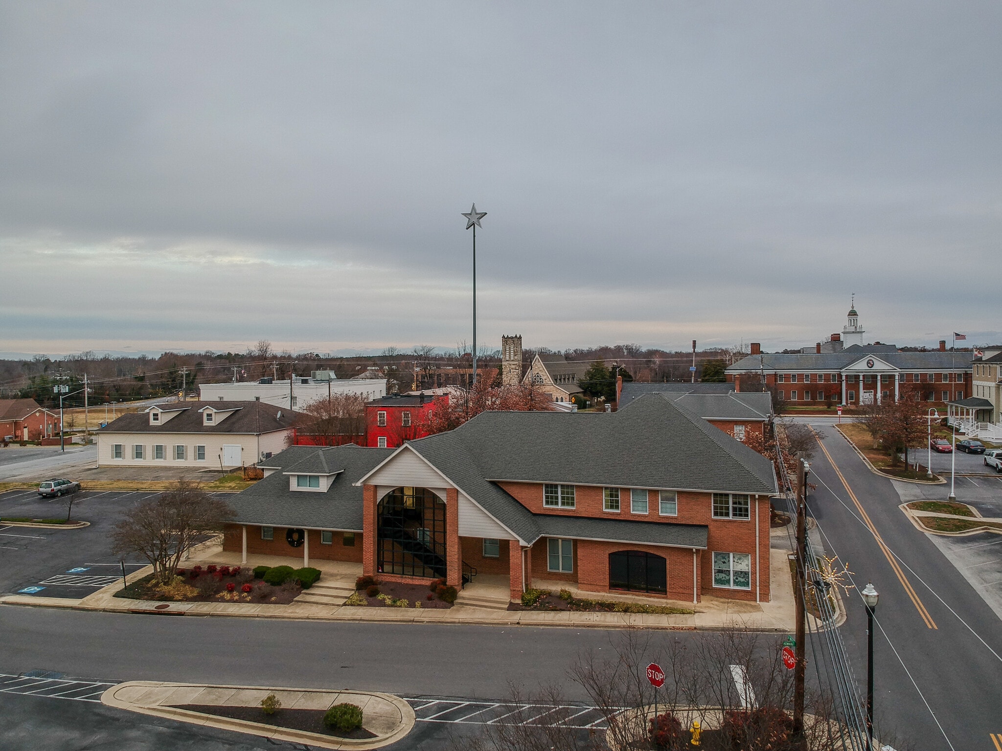 200 Howard Street #101 & 200 portefeuille de 2 biens à vendre sur LoopNet.fr Photo principale– Image 1 sur 14