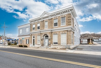 Plus de détails pour 107 E Main St, Bath, PA - Bureau/Local commercial, Local commercial à louer