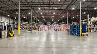 12000 Molly Pitcher Hwy, Greencastle, PA à louer Photo de l’immeuble– Image 2 sur 6