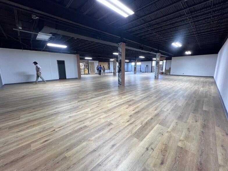 9931 Harwin Dr, Houston, TX à louer - Photo de l’immeuble – Image 2 sur 7