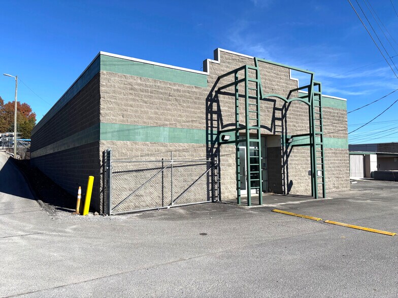 2805 Hoitt Ave, Knoxville, TN à louer - Photo de l’immeuble – Image 2 sur 9