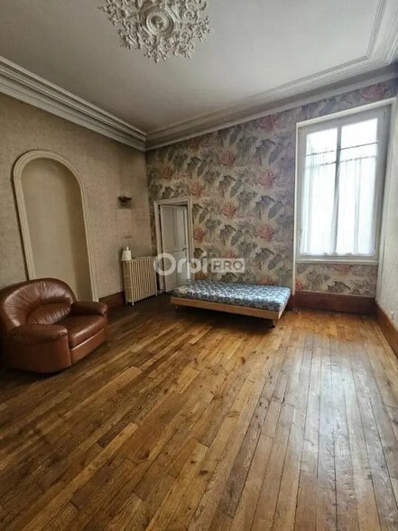 4 Place Auguste Dubois, Dijon à louer - Photo intérieure – Image 3 sur 3