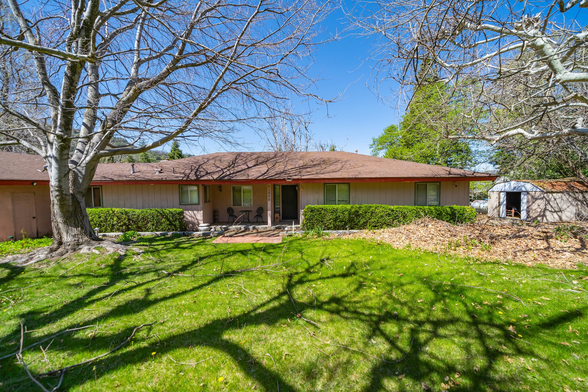 11550 Raspberry Ln, Oak Glen, CA à vendre Photo principale– Image 1 sur 29